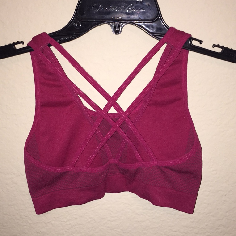 Fabletics Seamless Bra - Picture 2 of 3